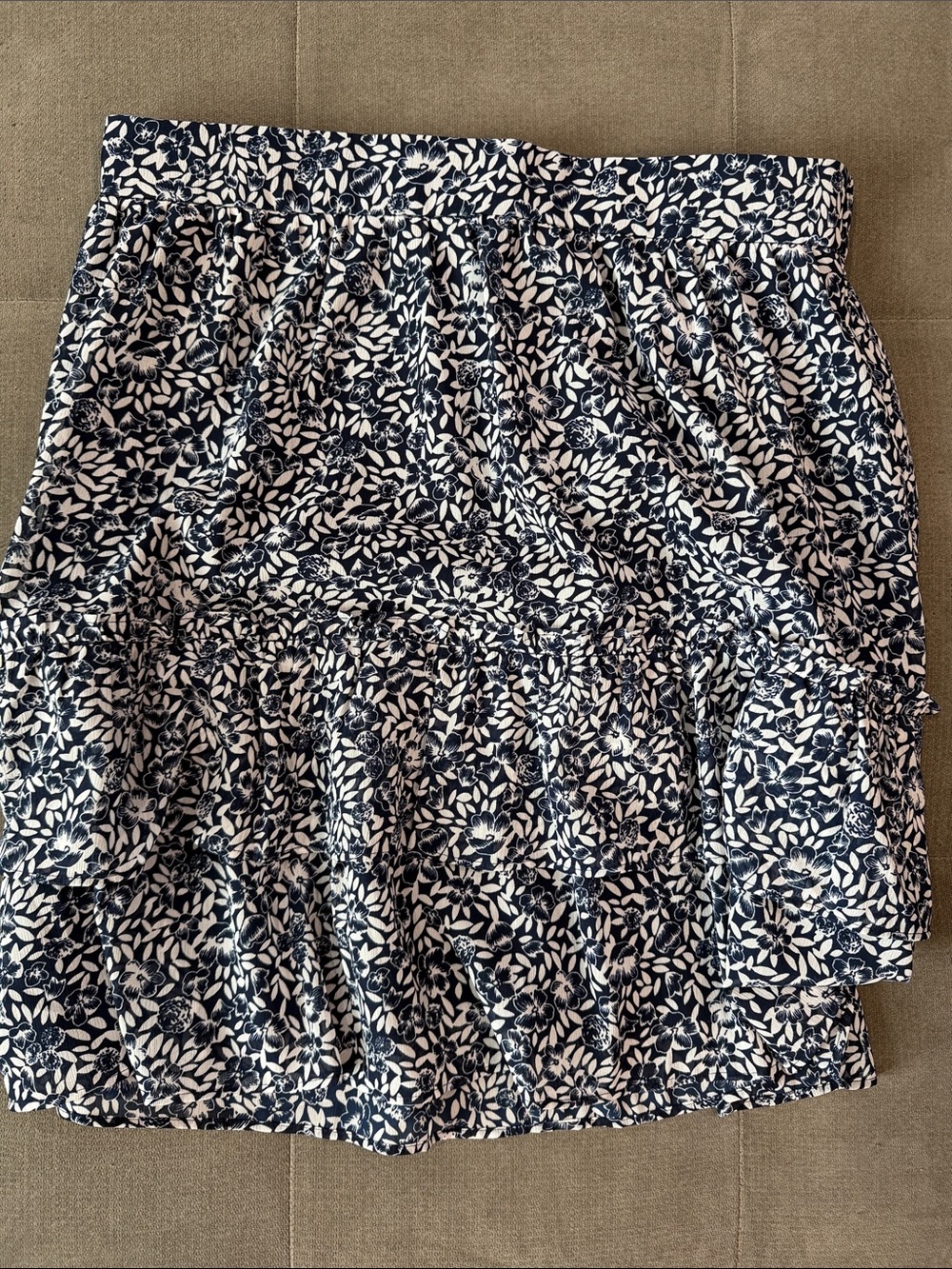 Women’s Navy and White Floral Tiered Mini Skirt
